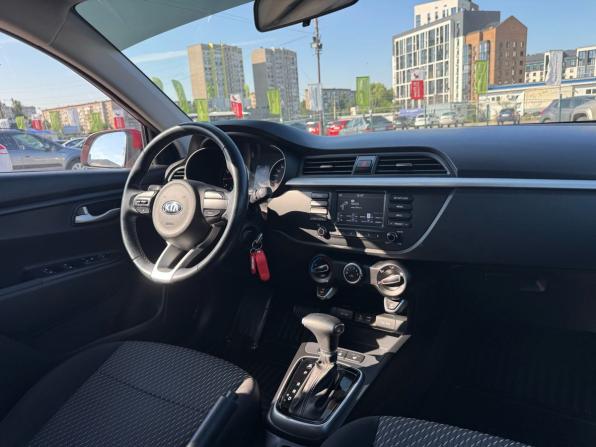 Kia Rio IV с пробегом 2018 года, цена 1 259 000 рублей, 64450 км, седан, Автокод Объявления