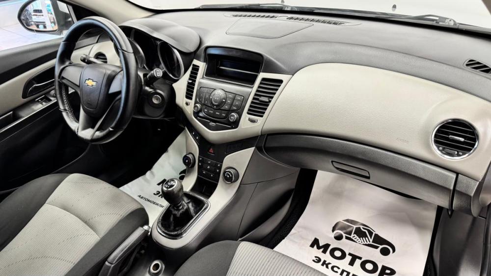 Chevrolet Cruze I Киров  - изображение 7