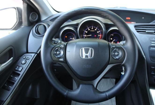 Honda Civic IX с пробегом 2012 года, цена 1 120 000 рублей, 226808 км, хэтчбек, Автокод Объявления