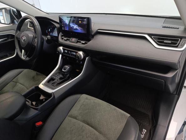 Toyota RAV4 V (XA50) с пробегом 2024 года, цена 3 695 000 рублей, 7250 км, внедорожник, Автокод Объявления