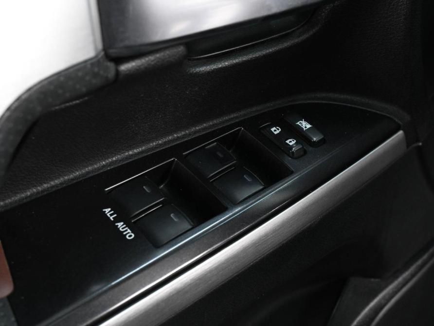 Toyota Land Cruiser 200 Series Рестайлинг 2 Ростов-на-Дону  - изображение 19