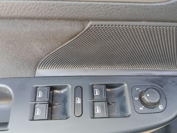Volkswagen Jetta V с пробегом 2009 года, цена 539 000 рублей, 284804 км, седан, Автокод Объявления