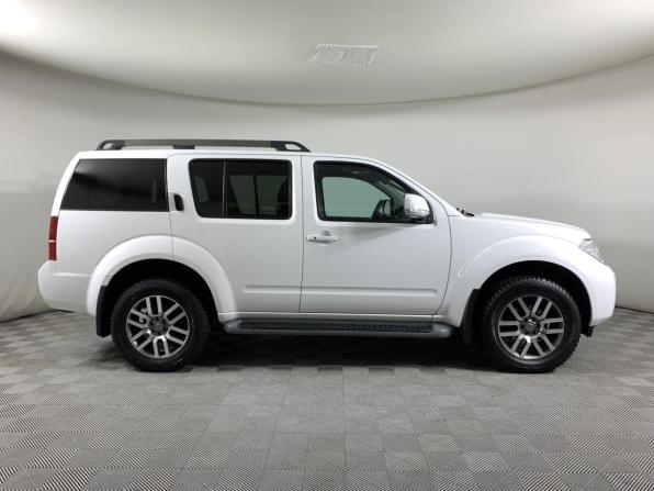 Nissan Pathfinder III Рестайлинг с пробегом 2011 года, цена 1 948 000 рублей, 128510 км, внедорожник, Автокод Объявления