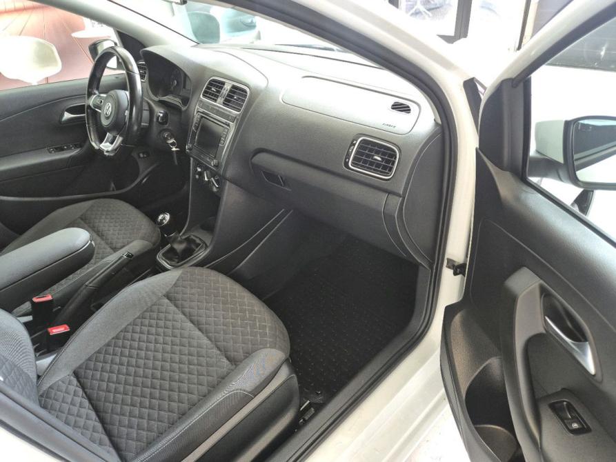 Volkswagen Polo V Рестайлинг Екатеринбург  - изображение 26