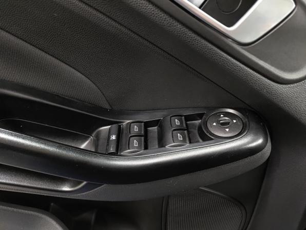 Ford Fiesta Mk6 Рестайлинг с пробегом 2016 года, цена 820 000 рублей, 81339 км, седан, Автокод Объявления