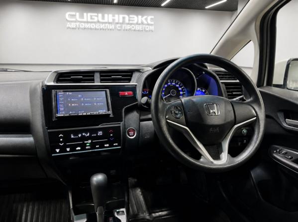 Honda Fit III с пробегом 2016 года, цена 1 050 000 рублей, 79300 км, хэтчбек, Автокод Объявления