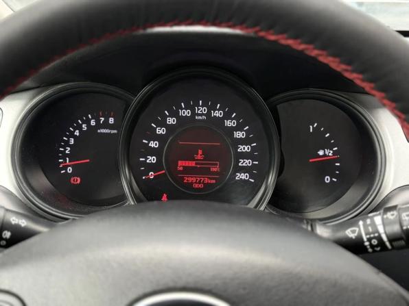 Kia Ceed II с пробегом 2014 года, цена 650 000 рублей, 299773 км, универсал, Автокод Объявления