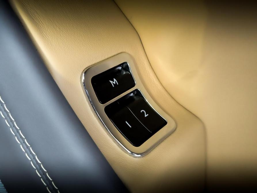 Bentley Bentayga I Москва  - изображение 27