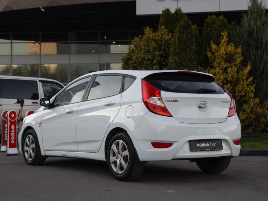 Hyundai Solaris I Москва  - изображение 5