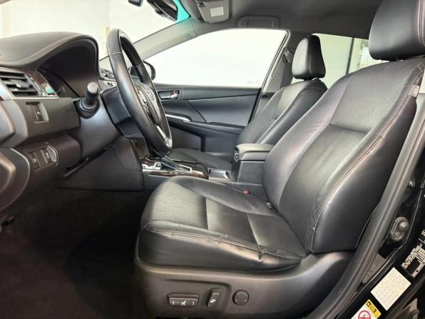 Toyota Camry VII (XV50) Рестайлинг 2 с пробегом 2017 года, цена 2 220 000 рублей, 157075 км, седан, Автокод Объявления