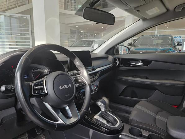 Kia Cerato IV Рестайлинг с пробегом 2021 года, цена 2 255 000 рублей, 82901 км, седан, Автокод Объявления