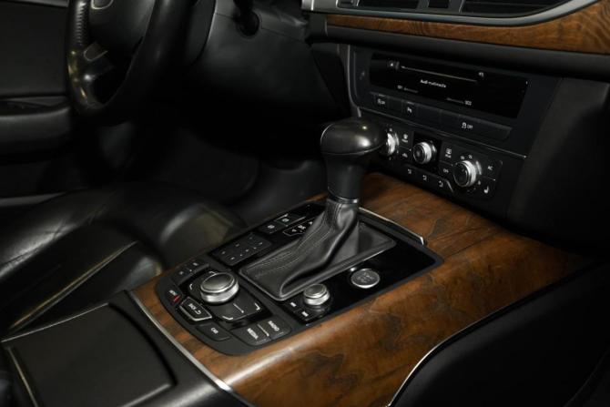 Audi A6 IV (C7) с пробегом 2013 года, цена 1 725 000 рублей, 219377 км, седан, Автокод Объявления