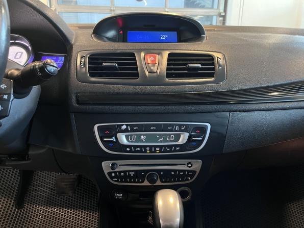 Renault Megane III с пробегом 2011 года, цена 636 000 рублей, 219578 км, универсал, Автокод Объявления