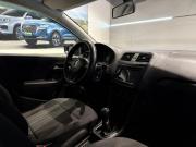 Volkswagen Polo V Рестайлинг Новосибирск  - изображение 28
