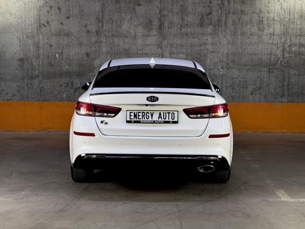 Kia K5 II с пробегом 2018 года, цена 1 999 000 рублей, 122533 км, седан, Автокод Объявления