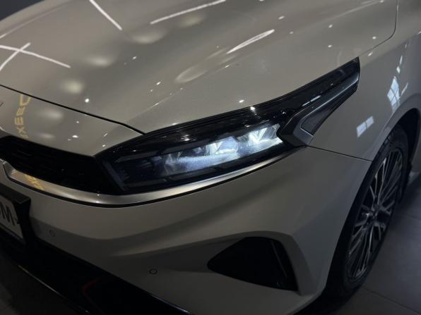 Kia Cerato IV Рестайлинг с пробегом 2021 года, цена 1 860 500 рублей, 79565 км, седан, Автокод Объявления