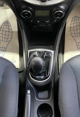 Hyundai Solaris I с пробегом 2011 года, цена 665 000 рублей, 140437 км, седан, Автокод Объявления