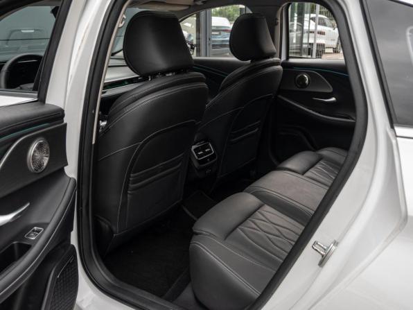 Chery Arrizo 8 с пробегом 2023 года, цена 2 330 000 рублей, 41610 км, седан, Автокод Объявления