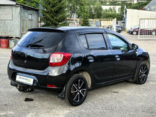 Renault Sandero II с пробегом 2015 года, цена 579 000 рублей, 188000 км, хэтчбек, Автокод Объявления