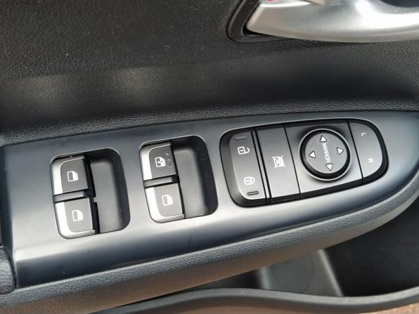 Kia Rio IV Рестайлинг с пробегом 2021 года, цена 1 600 000 рублей, 94500 км, седан, Автокод Объявления
