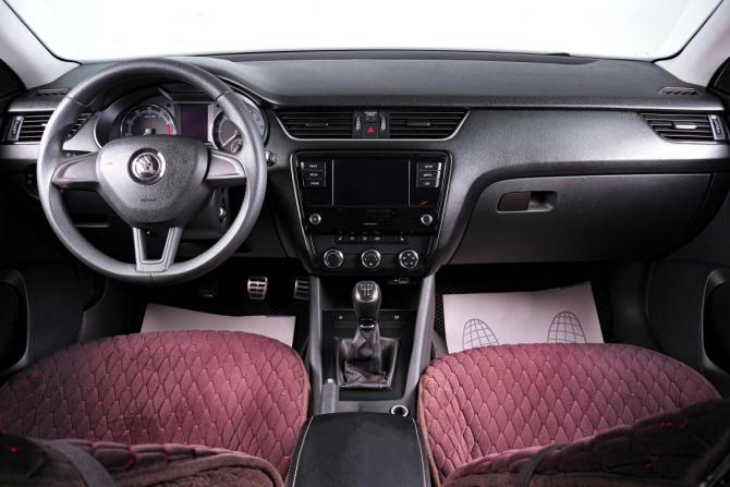 Skoda Octavia III (A7) Рестайлинг с пробегом 2019 года, цена 1 429 000 рублей, 159000 км, лифтбек, Автокод Объявления
