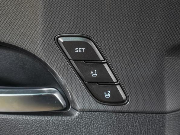 Hyundai Santa Fe IV Рестайлинг с пробегом 2021 года, цена 3 469 000 рублей, 121857 км, внедорожник, Автокод Объявления