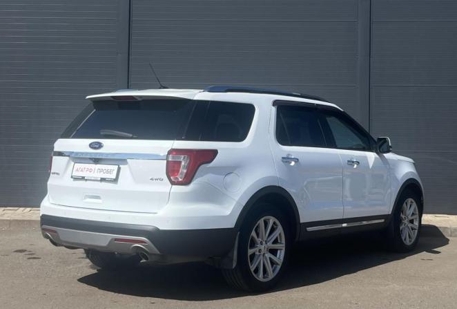 Ford Explorer V Рестайлинг с пробегом 2016 года, цена 2 490 000 рублей, 180000 км, внедорожник, Автокод Объявления