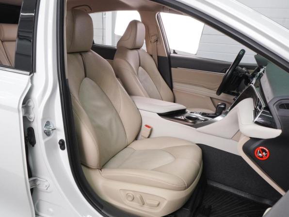 Toyota Camry VIII (XV70) с пробегом 2019 года, цена 3 816 000 рублей, 64687 км, седан, Автокод Объявления