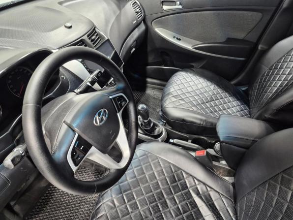 Hyundai Solaris I с пробегом 2013 года, цена 800 000 рублей, 153295 км, седан, Автокод Объявления