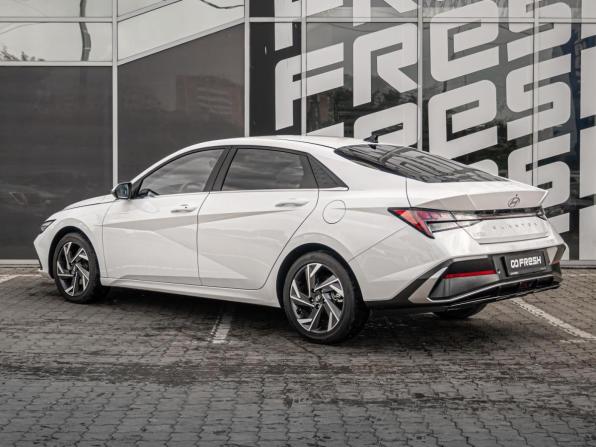 Hyundai Elantra VII (CN7) Рестайлинг с пробегом 2023 года, цена 2 050 000 рублей, 48846 км, седан, Автокод Объявления