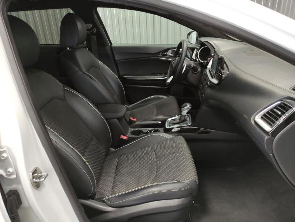 Kia Ceed III с пробегом 2019 года, цена 1 450 000 рублей, 157502 км, универсал, Автокод Объявления