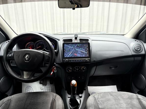 Renault Logan II с пробегом 2015 года, цена 549 000 рублей, 256322 км, седан, Автокод Объявления