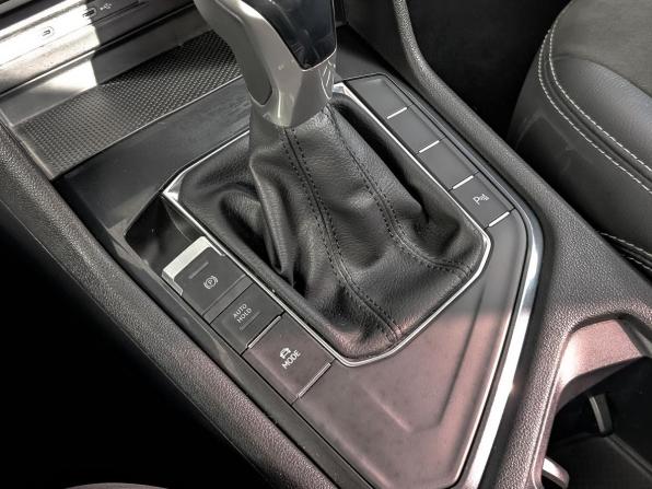 Volkswagen Tiguan II Рестайлинг с пробегом 2021 года, цена 2 545 000 рублей, 79435 км, внедорожник, Автокод Объявления