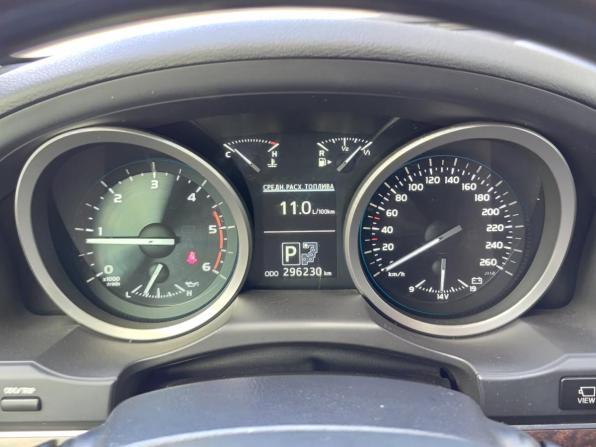 Toyota Land Cruiser 200 Series Рестайлинг 1 с пробегом 2013 года, цена 3 090 000 рублей, 296229 км, внедорожник, Автокод Объявления