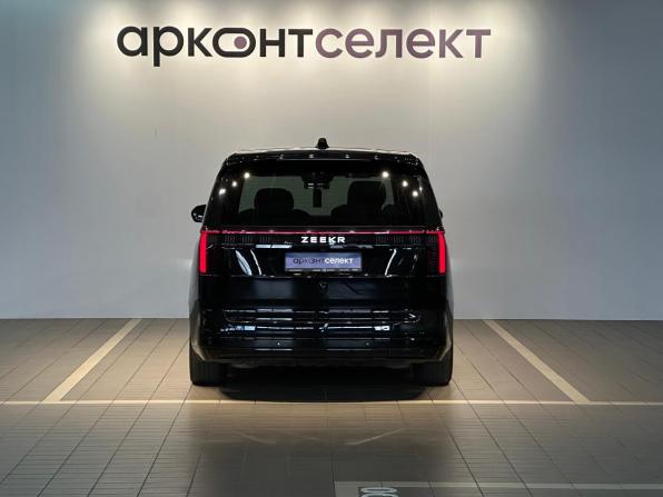 Zeekr 009 I с пробегом 2023 года, цена 6 990 000 рублей, 93322 км, минивэн, Автокод Объявления
