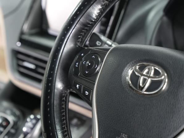 Toyota Noah III (R80) с пробегом 2014 года, цена 1 490 000 рублей, 246179 км, минивэн, Автокод Объявления