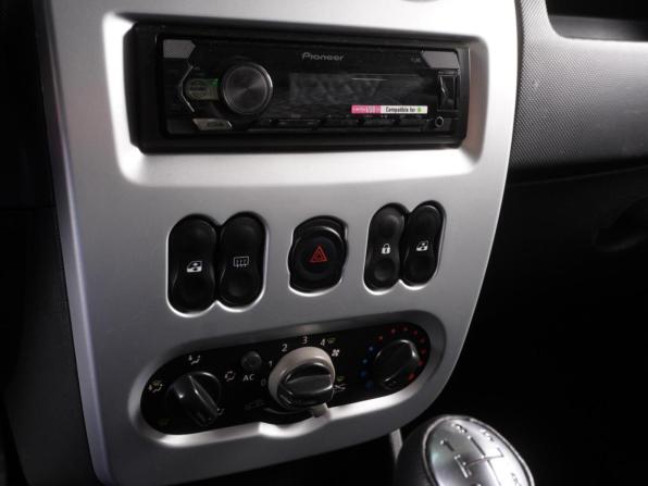 Renault Sandero I с пробегом 2011 года, цена 685 000 рублей, 133449 км, хэтчбек, Автокод Объявления