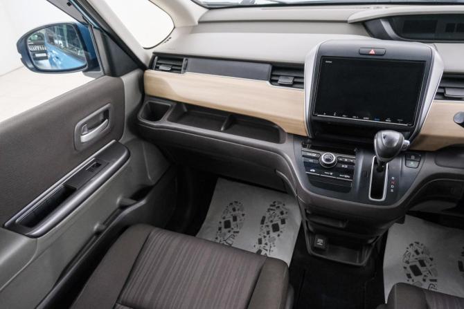 Honda Freed II с пробегом 2019 года, цена 1 499 000 рублей, 88500 км, компактвэн, Автокод Объявления