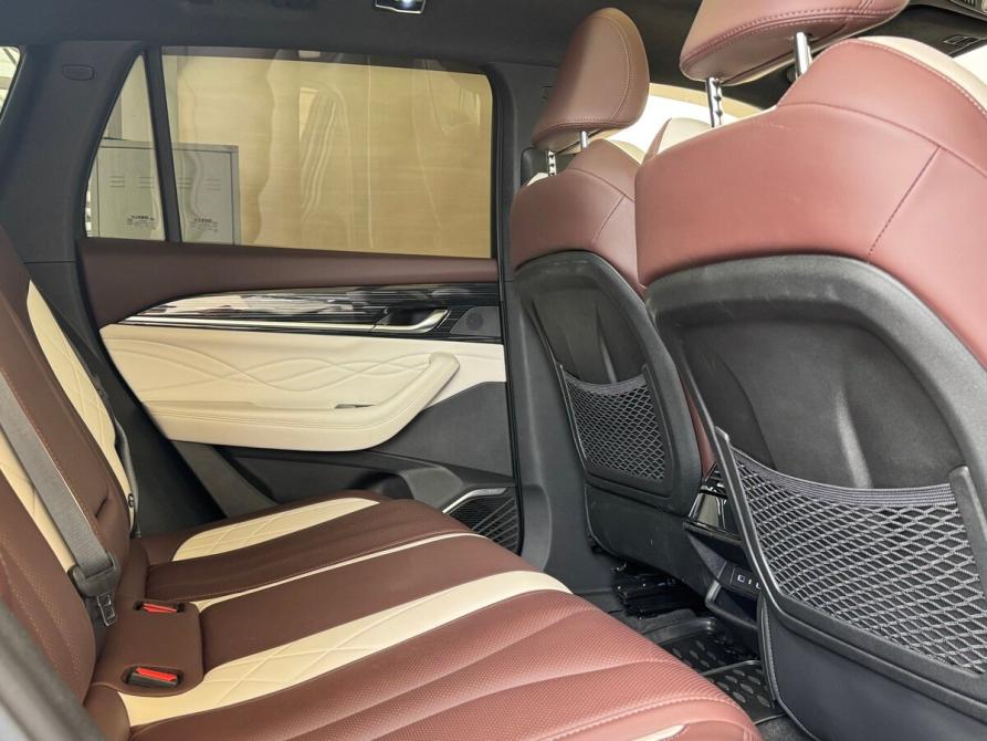 Geely Monjaro I Москва  - изображение 16