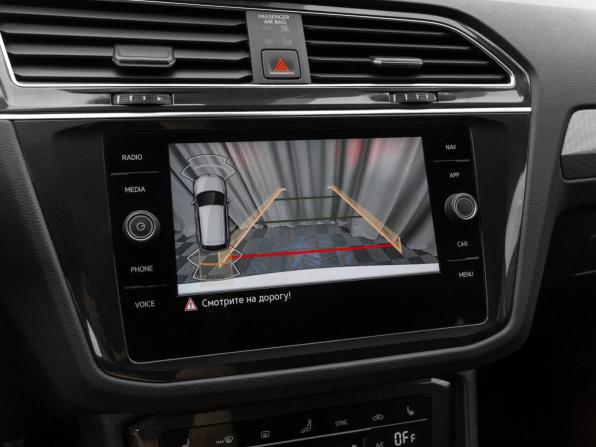 Volkswagen Tiguan II Рестайлинг с пробегом 2021 года, цена 3 550 000 рублей, 37816 км, внедорожник, Автокод Объявления