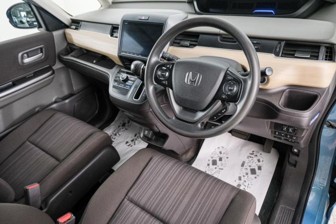 Honda Freed II с пробегом 2019 года, цена 1 499 000 рублей, 88500 км, компактвэн, Автокод Объявления