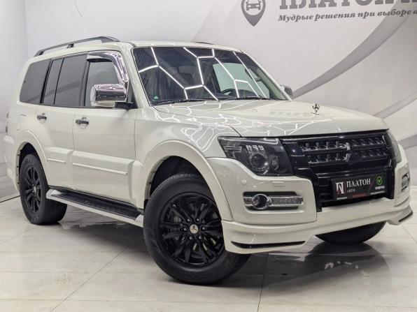 Mitsubishi Pajero IV Рестайлинг 2 с пробегом 2019 года, цена 3 390 000 рублей, 55414 км, внедорожник, Автокод Объявления