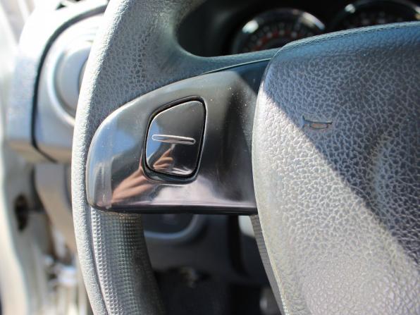Renault Sandero II с пробегом 2015 года, цена 819 000 рублей, 165214 км, хэтчбек, Автокод Объявления