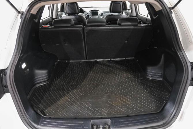 Hyundai ix35 I Рестайлинг с пробегом 2013 года, цена 1 709 000 рублей, 130000 км, внедорожник, Автокод Объявления