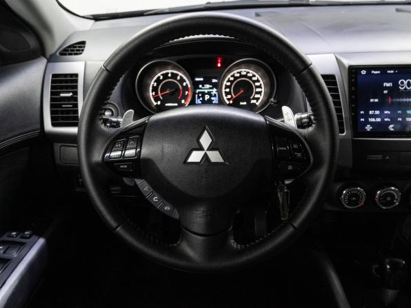 Mitsubishi Outlander II Рестайлинг с пробегом 2011 года, цена 1 599 000 рублей, 225474 км, внедорожник, Автокод Объявления