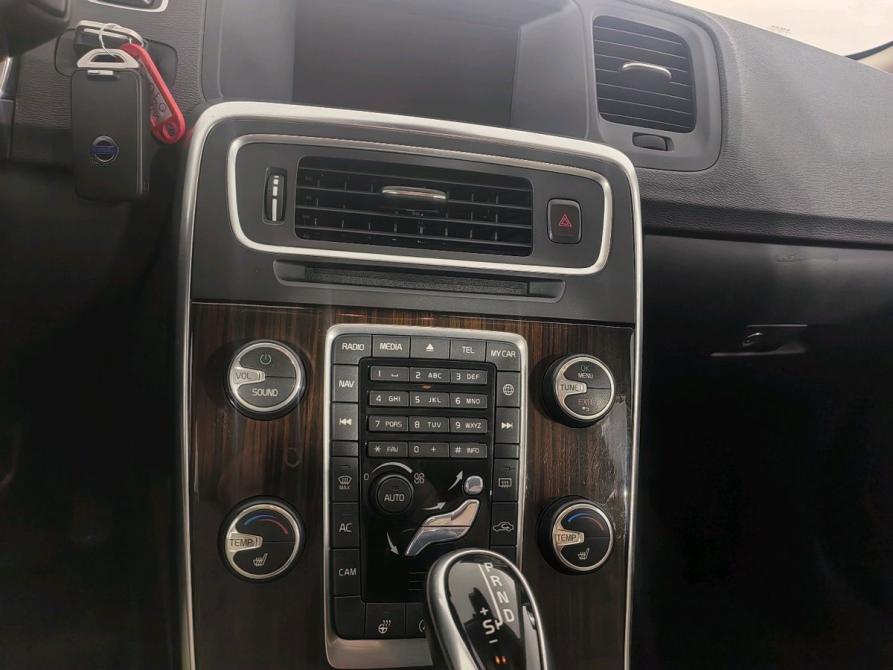 Volvo S60 II Рестайлинг Санкт-Петербург  - изображение 27