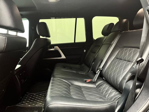 Toyota Land Cruiser 200 Series Рестайлинг 2 с пробегом 2018 года, цена 6 425 000 рублей, 153776 км, внедорожник, Автокод Объявления