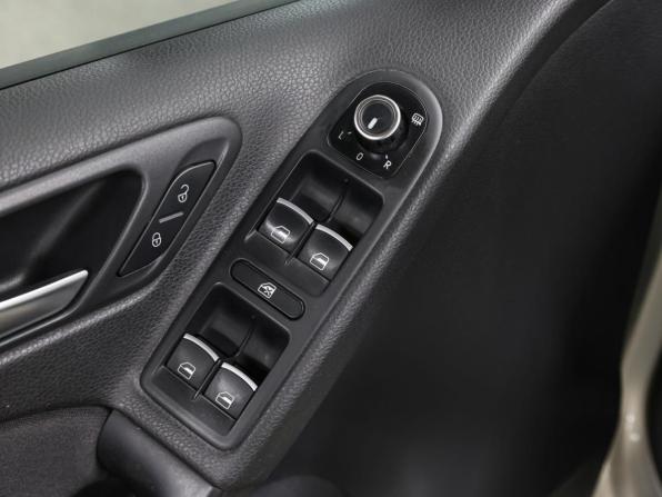 Volkswagen Golf VI с пробегом 2012 года, цена 767 000 рублей, 215413 км, хэтчбек, Автокод Объявления