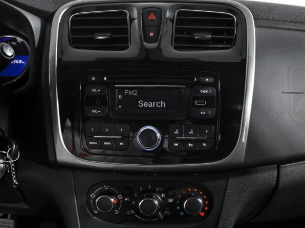 Renault Logan II с пробегом 2014 года, цена 590 000 рублей, 246367 км, седан, Автокод Объявления