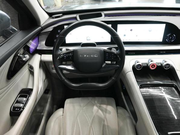 Exeed RX с пробегом 2023 года, цена 3 030 000 рублей, 68801 км, внедорожник, Автокод Объявления